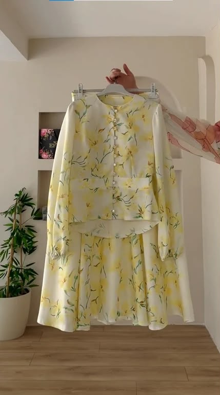 Floral thread embroidery print