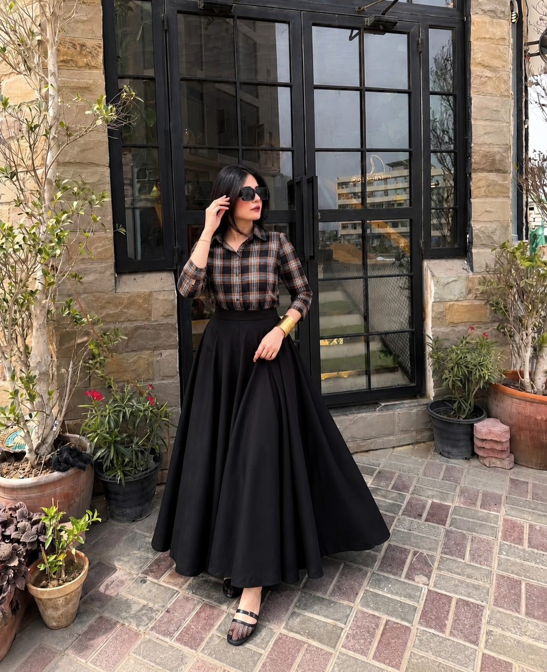 Print button down shirt with extra flair skirt